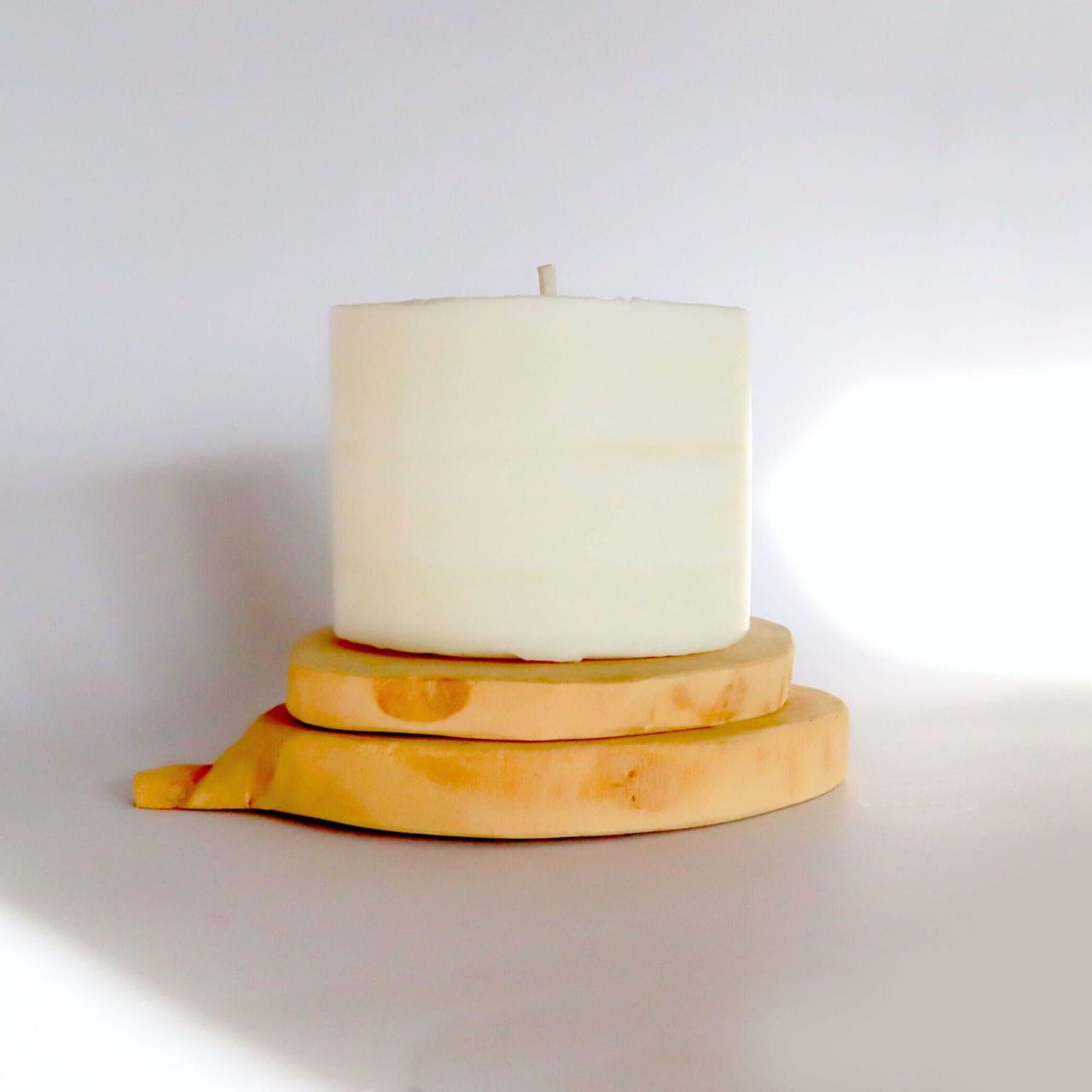 Conheça alguns cuidados a ter para utilizar velas para aromatizar ambientes de forma a que sejam seguras