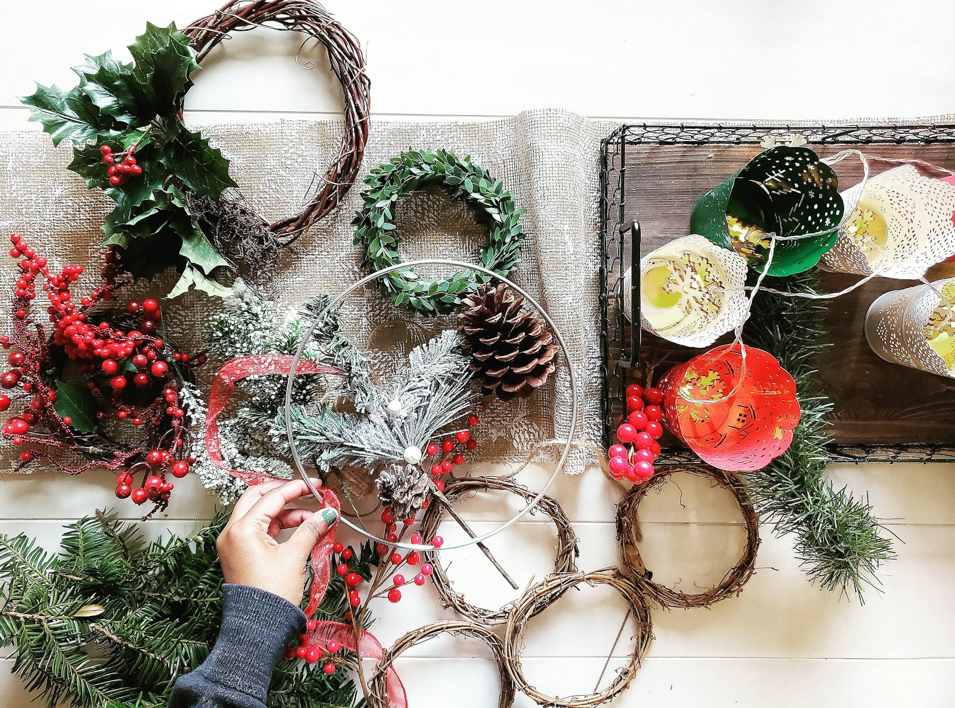 Aprenda a criar uma coroa de Natal passo a passo