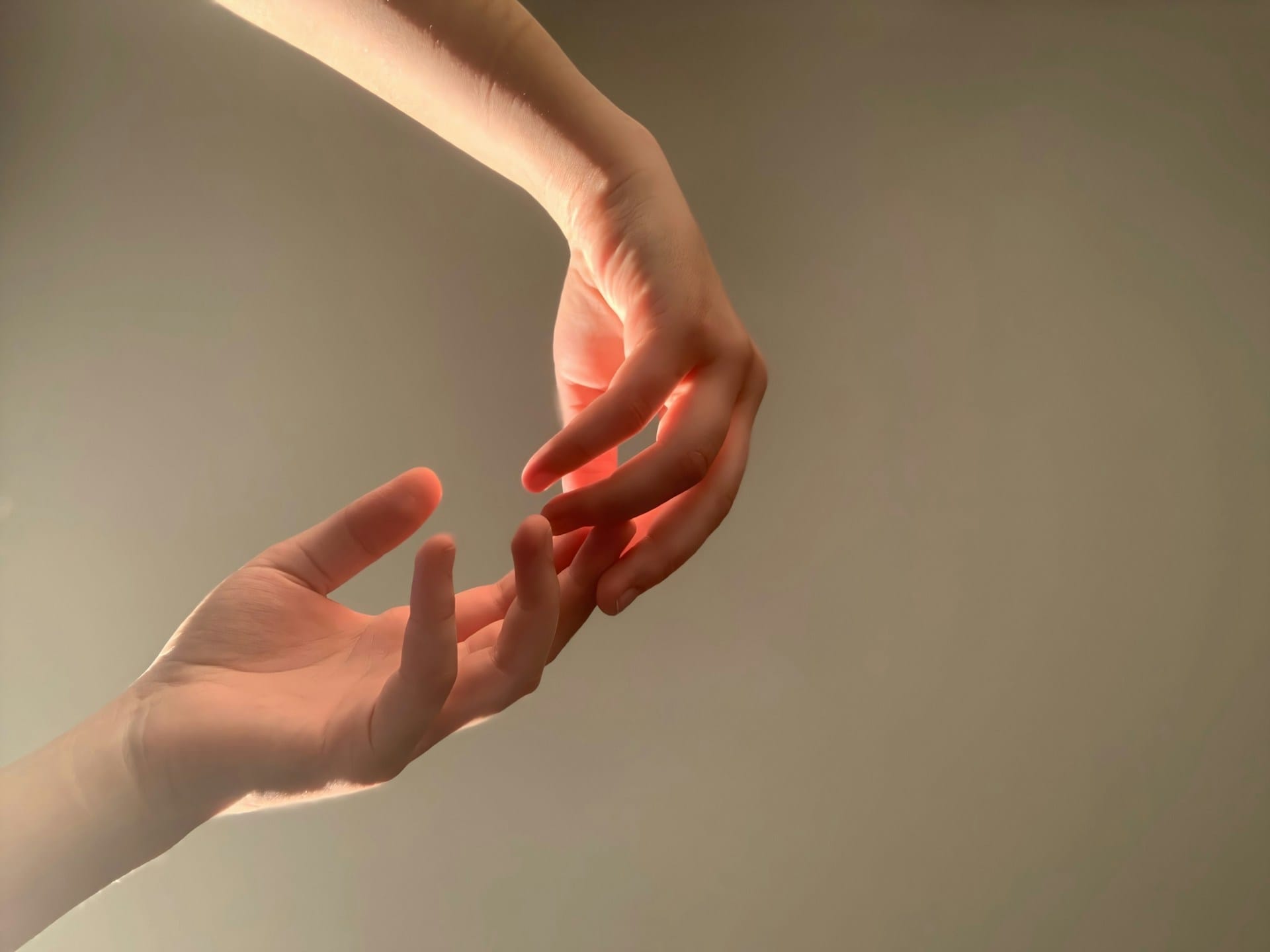 Propomos 4 sugestões naturais com um ingrediente cada para facilitar a cura de frieiras feridas e fissuras nas mãos rosto e pés