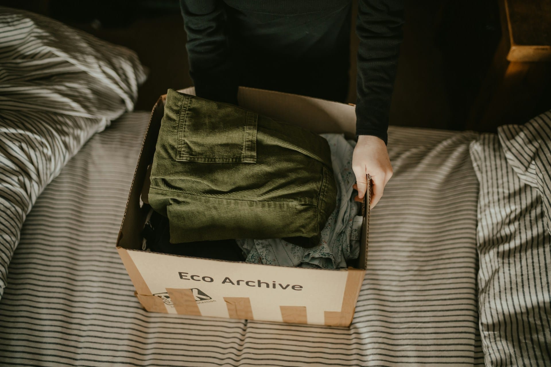 Como utilizar caixas para organizar o que pretendemos destralhar para vender doar reciclar e reparar