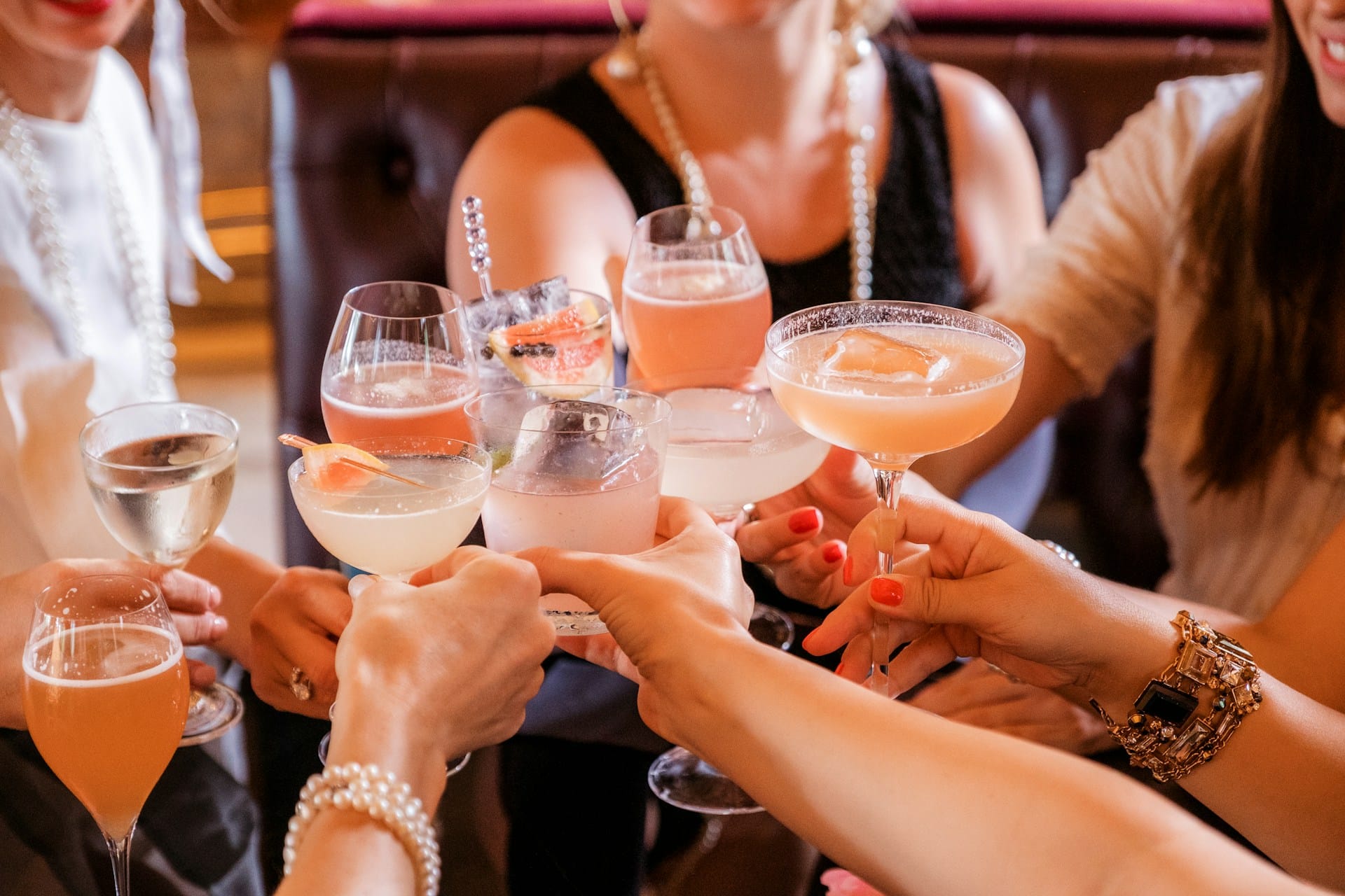 Conheça a nossa proposta de menu zero desperdício com cocktail entrada refeição e sobremesa sugestões simples e deliciosas para oferecer a si própria ou partilhar