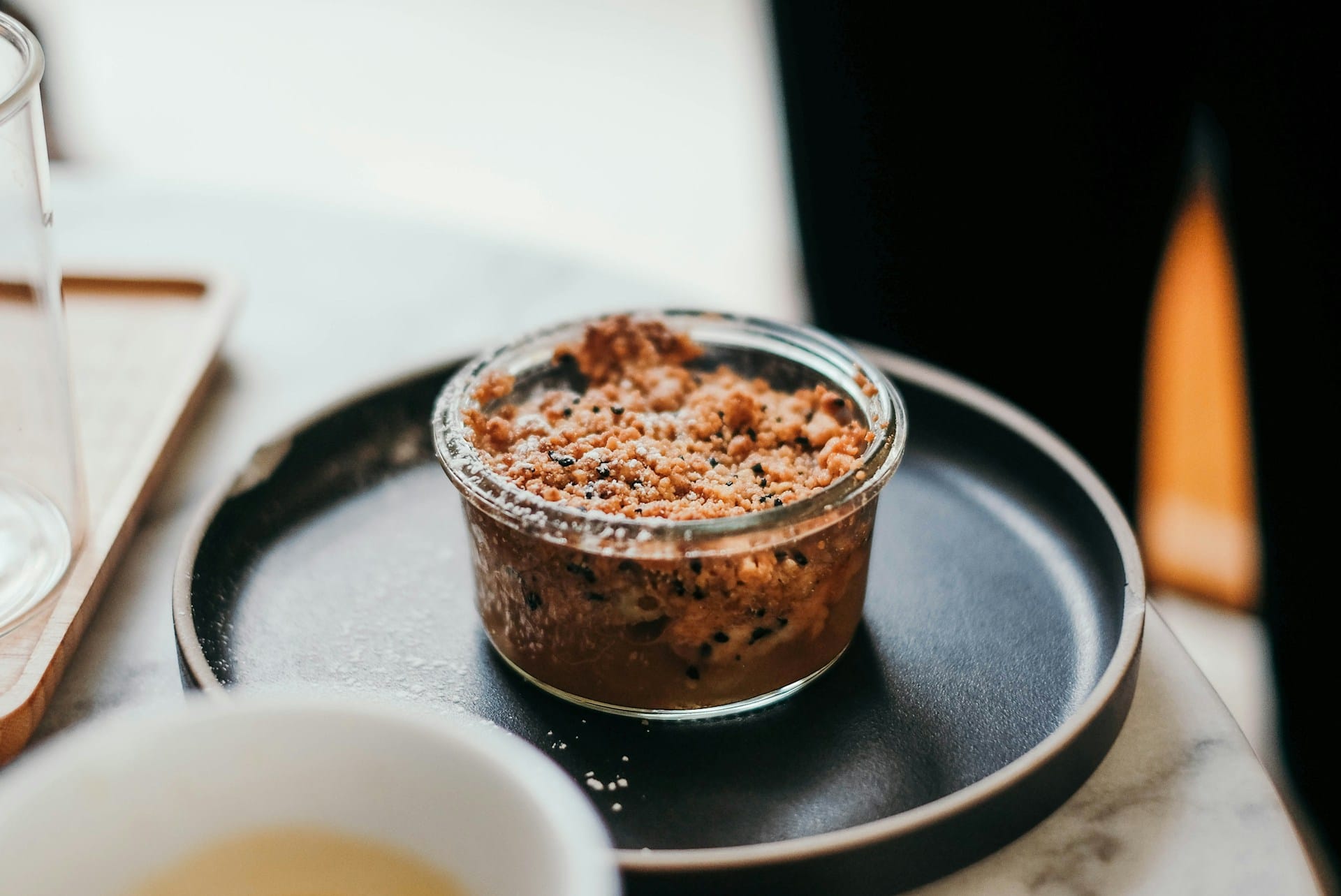 Aprenda a criar paté de feijão branco com ervas aromáticas e personalize ao seu gosto esta entrada que é um dip delicioso e que pode servir com pão tostas e até legumes crus